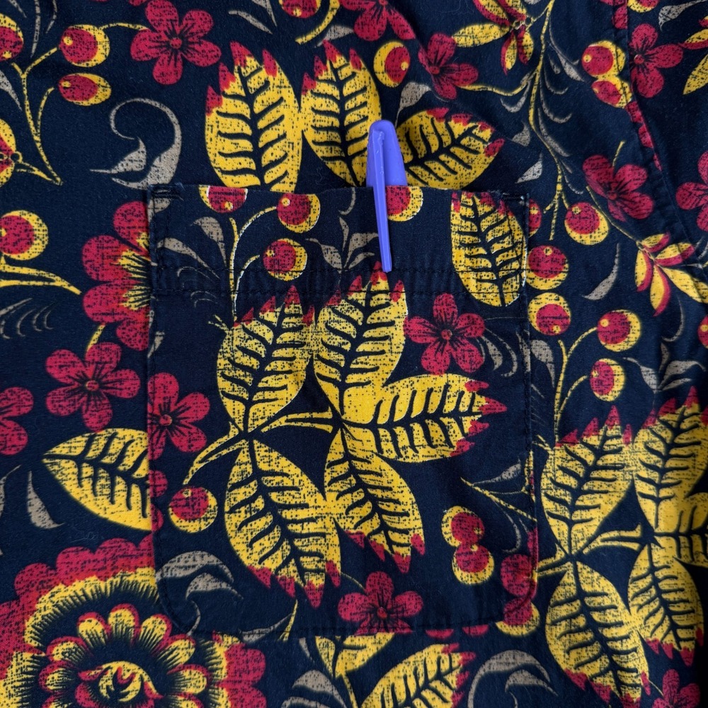 The Roark Revival Shirt Mens L Black Floral Short Sleeve Artifacts of Adventure - Picture 5 of 11